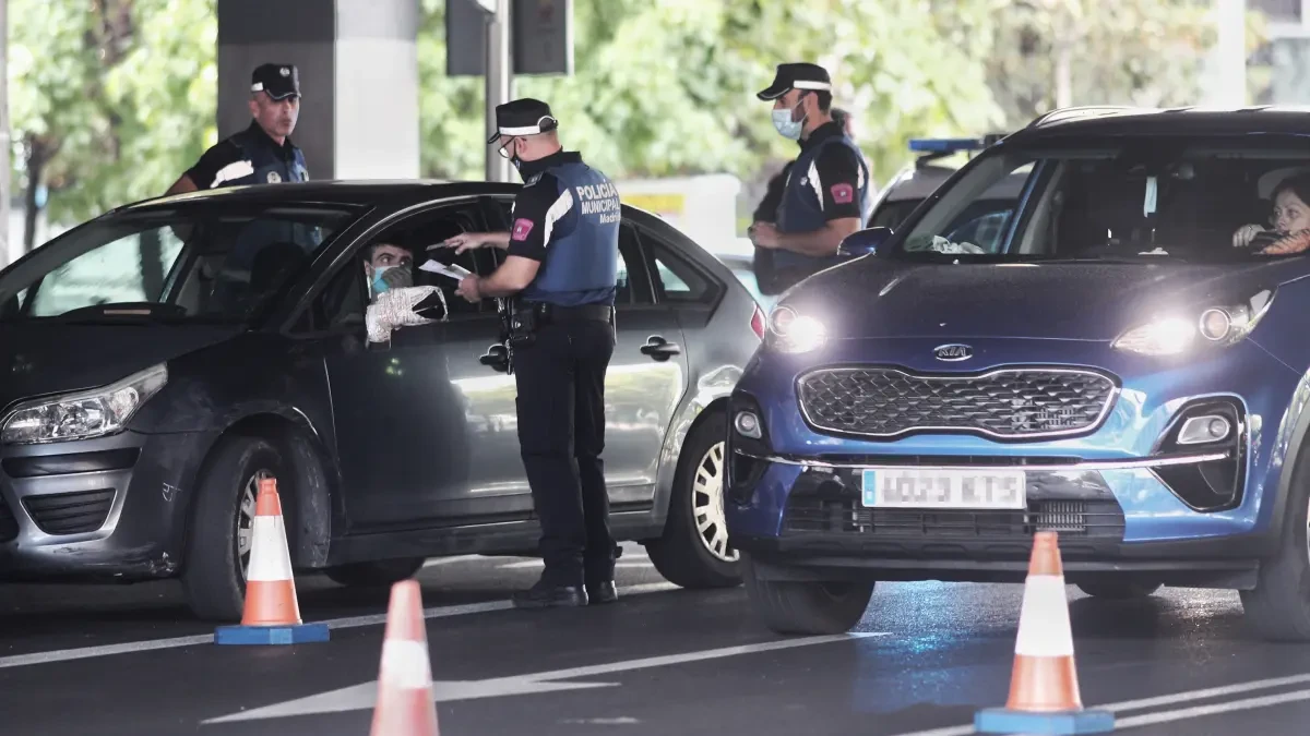 La Policía podrá acceder desde este jueves a los datos de Salud Pública para controlar las cuarentenas en Madrid