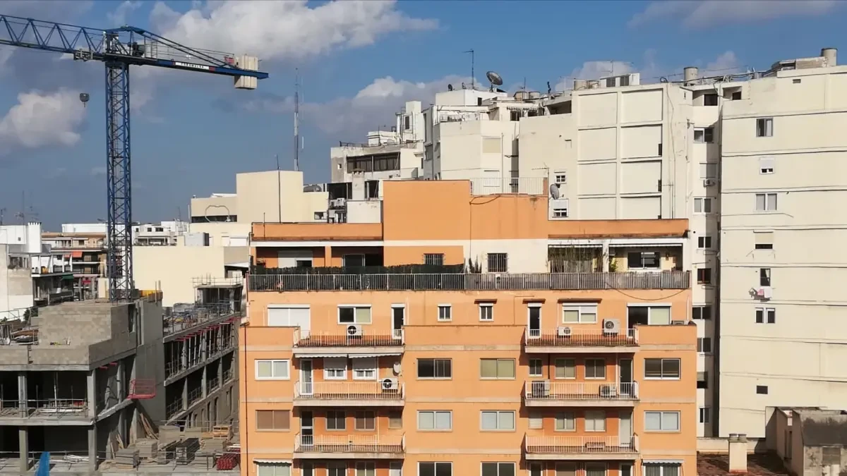 El Gobierno lanza el proceso hacia una ley de vivienda que promoverá la vivienda social para 