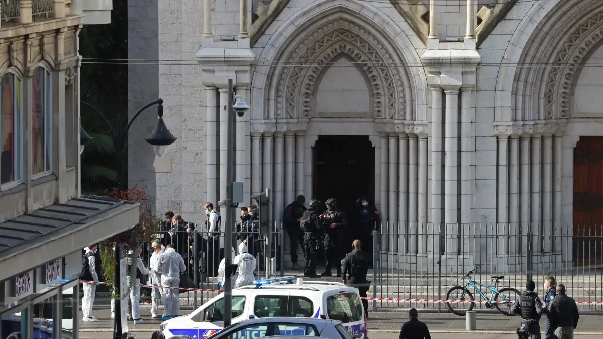 Al menos tres muertos y varios heridos durante un ataque terrorista con cuchillo dentro de una iglesia de Niza