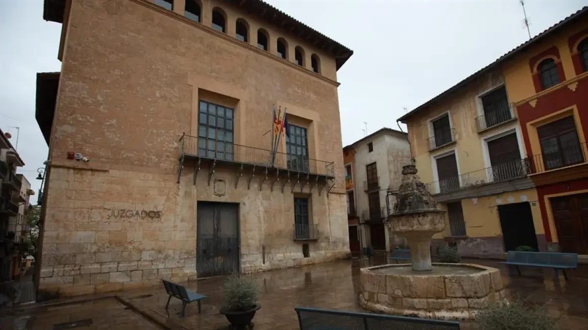 Prisión sin fianza para cuatro detenidos por la violación grupal a una chica de 16 años en Valencia