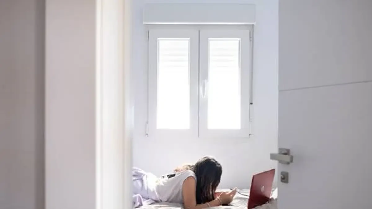 El 68,2% de los adolescentes valencianos consumen pornografía, a la que acceden por primera vez a los 12 años