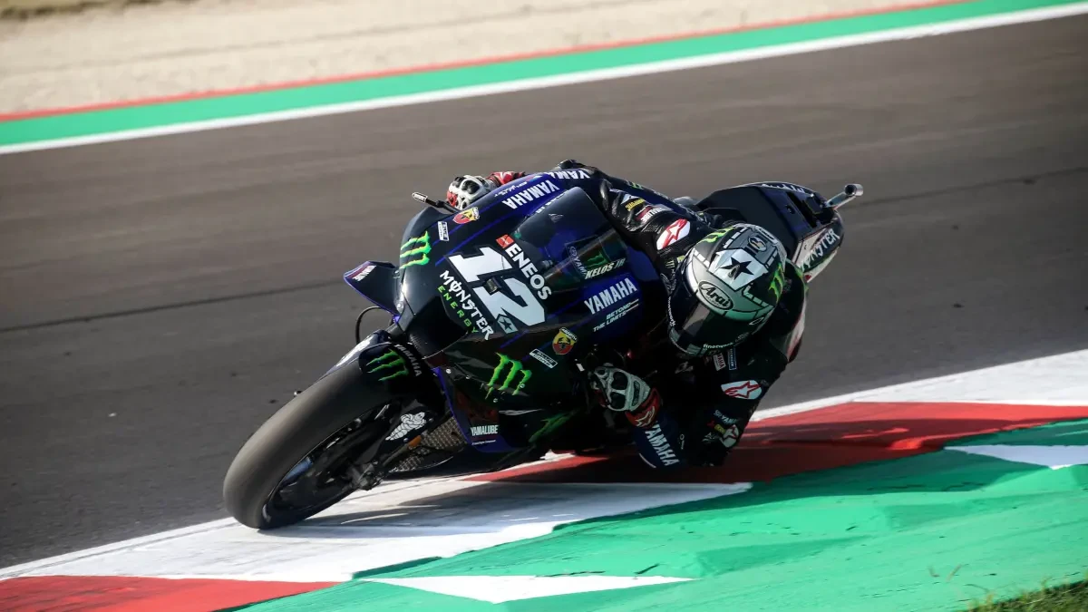 Viñales gana el GP de Emilia Romagna y encabeza un triplete español en MotoGP