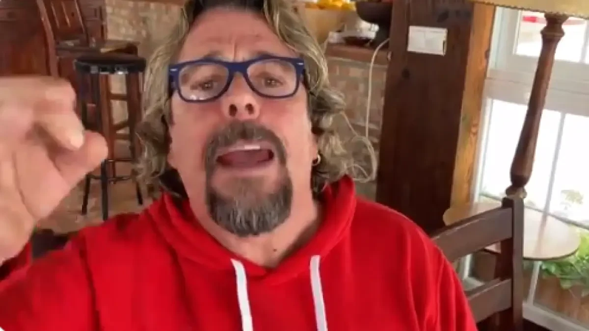 Juan Muñoz (Cruz y Raya) carga contra el Gobierno por las restricciones: 