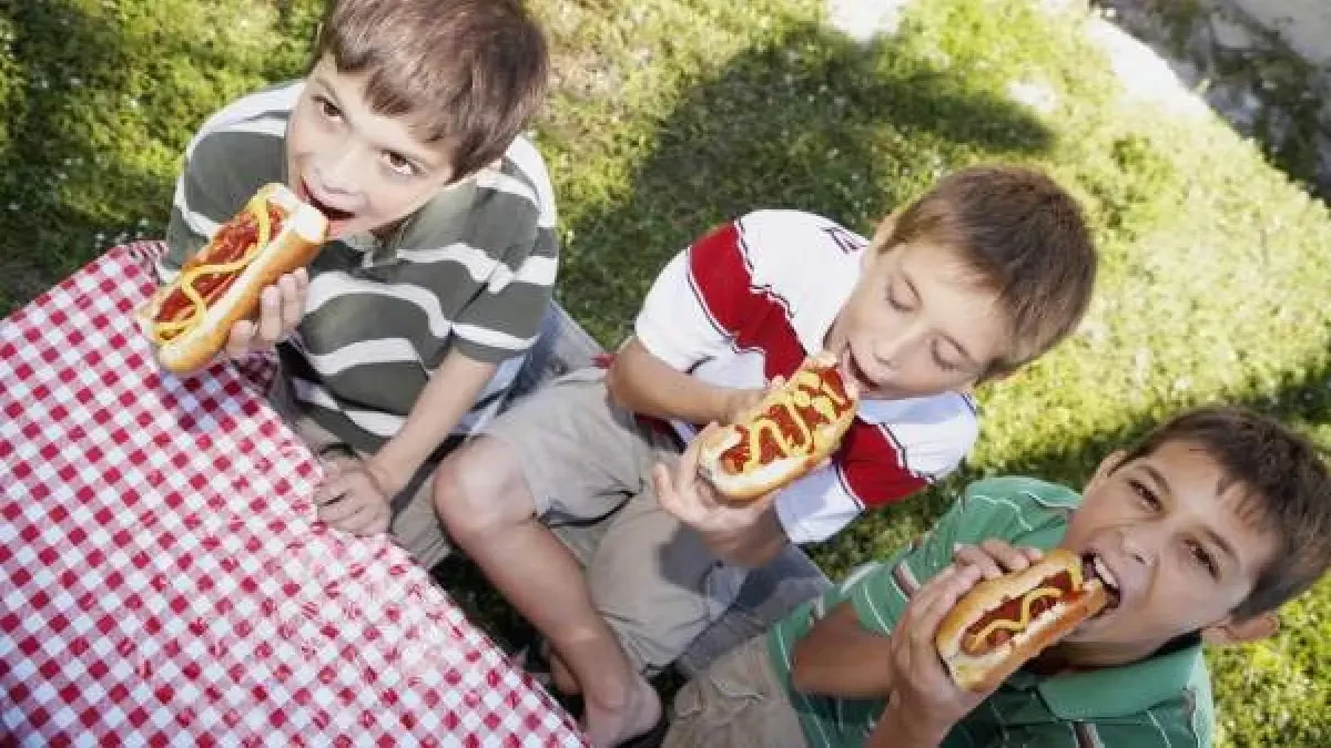 La mala nutrición en los años escolares puede haber creado una brecha de altura de 20 cm entre las naciones