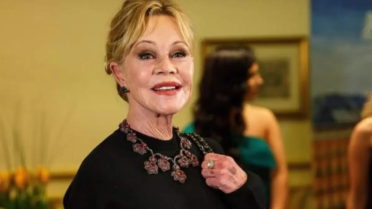 Melanie Griffith desvela cuál es su secreto para una piel perfecta: 