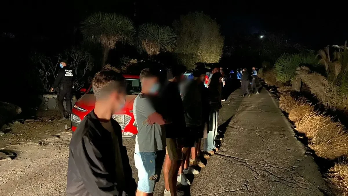 Identifican a más de 40 jóvenes de fiesta en el Parque de Las Mesas