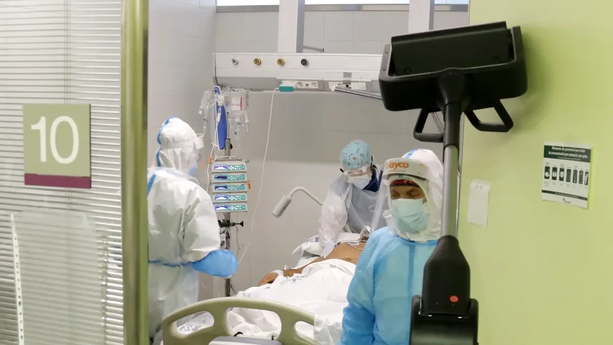 Científicos y médicos elaboran un documento con medidas para atender al paciente postCovid-19