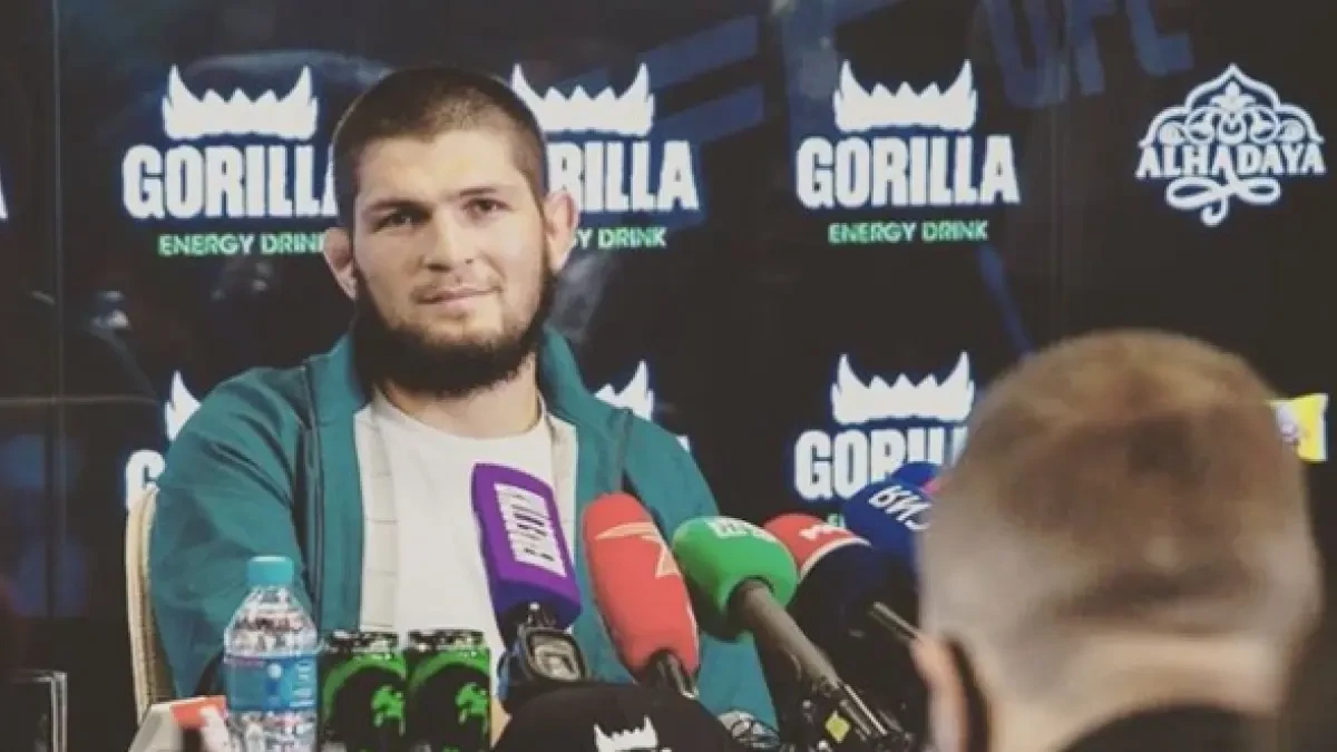 Khabib destroza a Gaethje y anuncia su retirada invicto: 