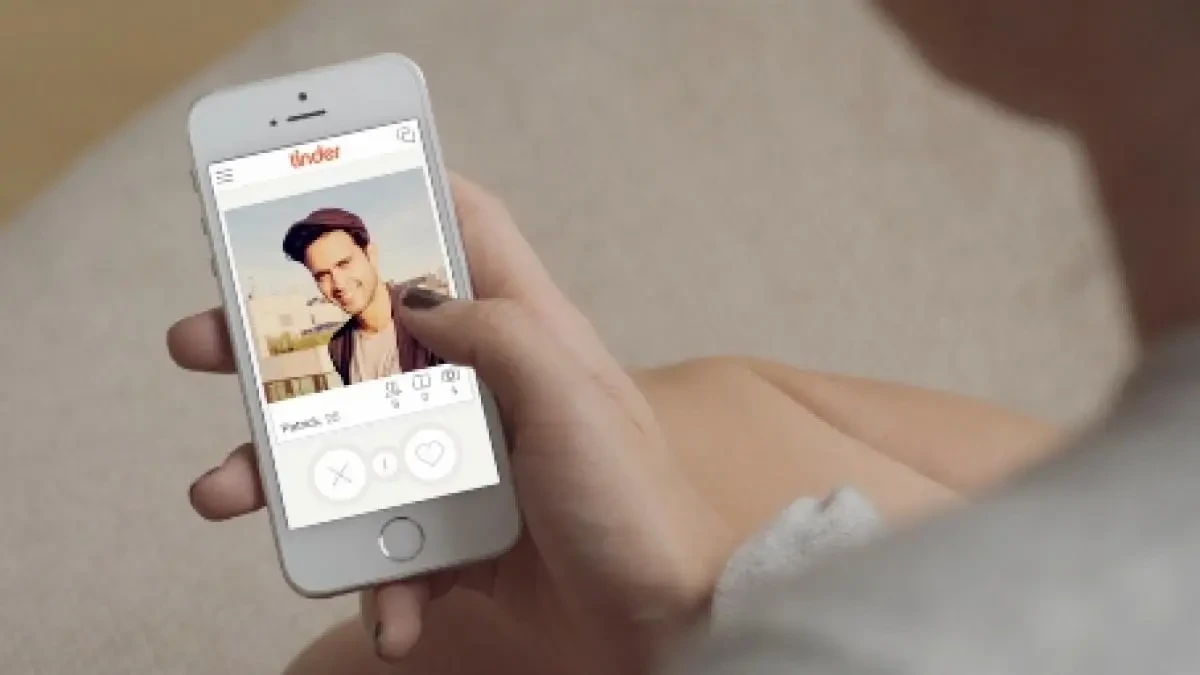 Condenada una mujer por estafar 400.000 euros a un empresario alemán que conoció por Tinder