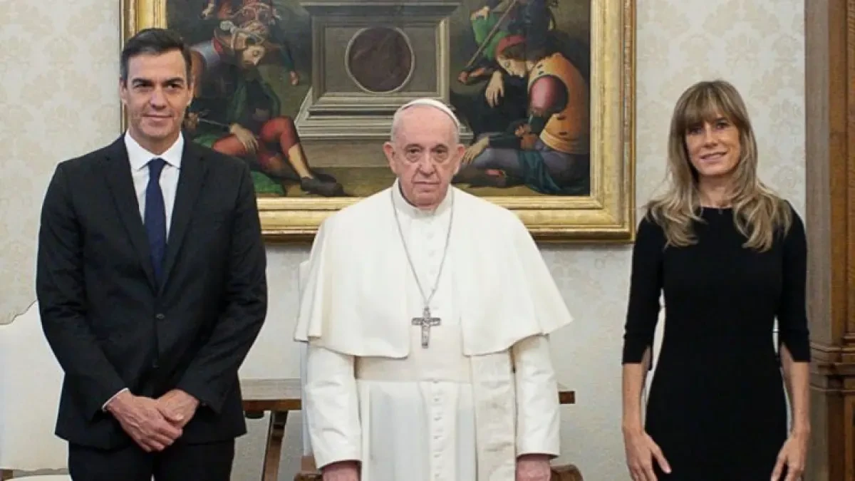 La nueva imagen de Begoña Gómez en su primera visita al Vaticano