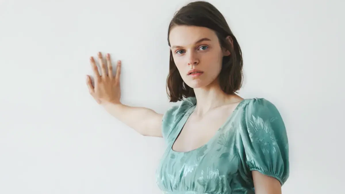 Zara saca a la venta un vestido por el que suspiraría Daphne Bridgerton