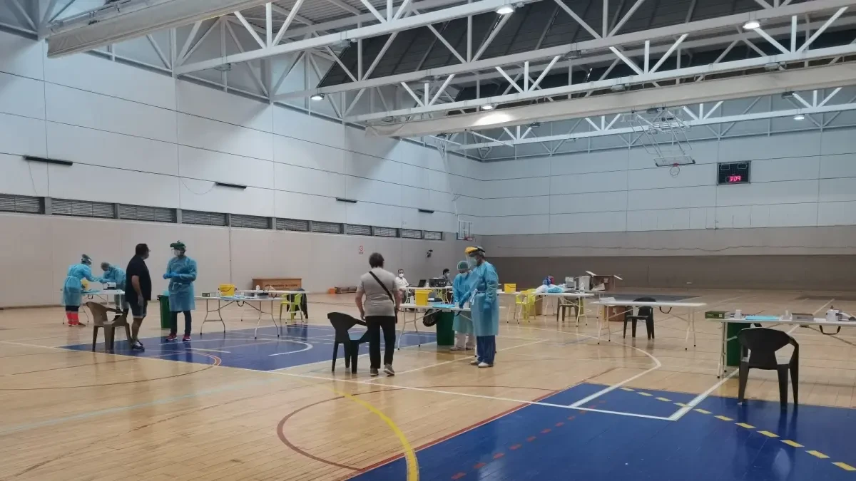 Andalucía confina Linares, estudia la situación en Almodóvar del Río y Pulpí y hará test masivos en otros 14 pueblos