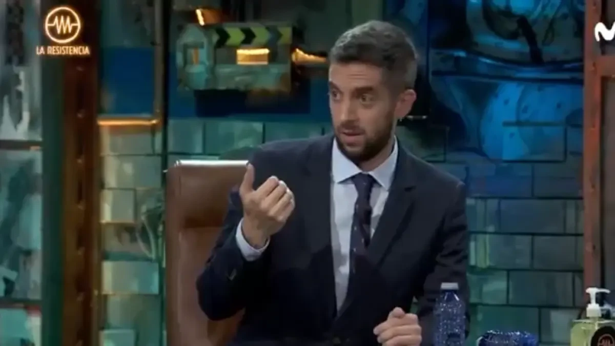 David Broncano y la tenista Paula Badosa, pillados besándose