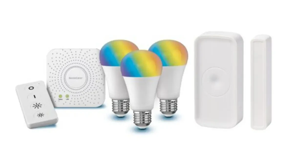 Haz tu casa smart, por poco: Lidl saca su propia central domótica con bombillas, calefactor y sensor de movimiento