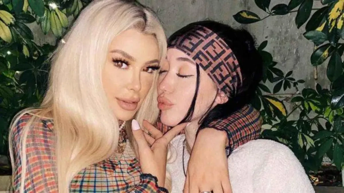Noah Cyrus y Tana Mongeau confirman su relación tras meses de rumores
