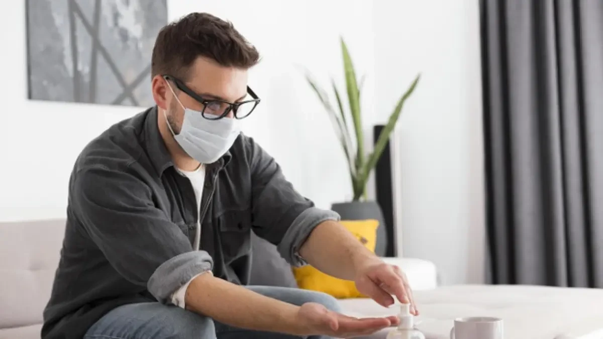 Que no se te olviden al salir a la calle: así es el kit de mascarillas y gel para hacerlo de forma segura