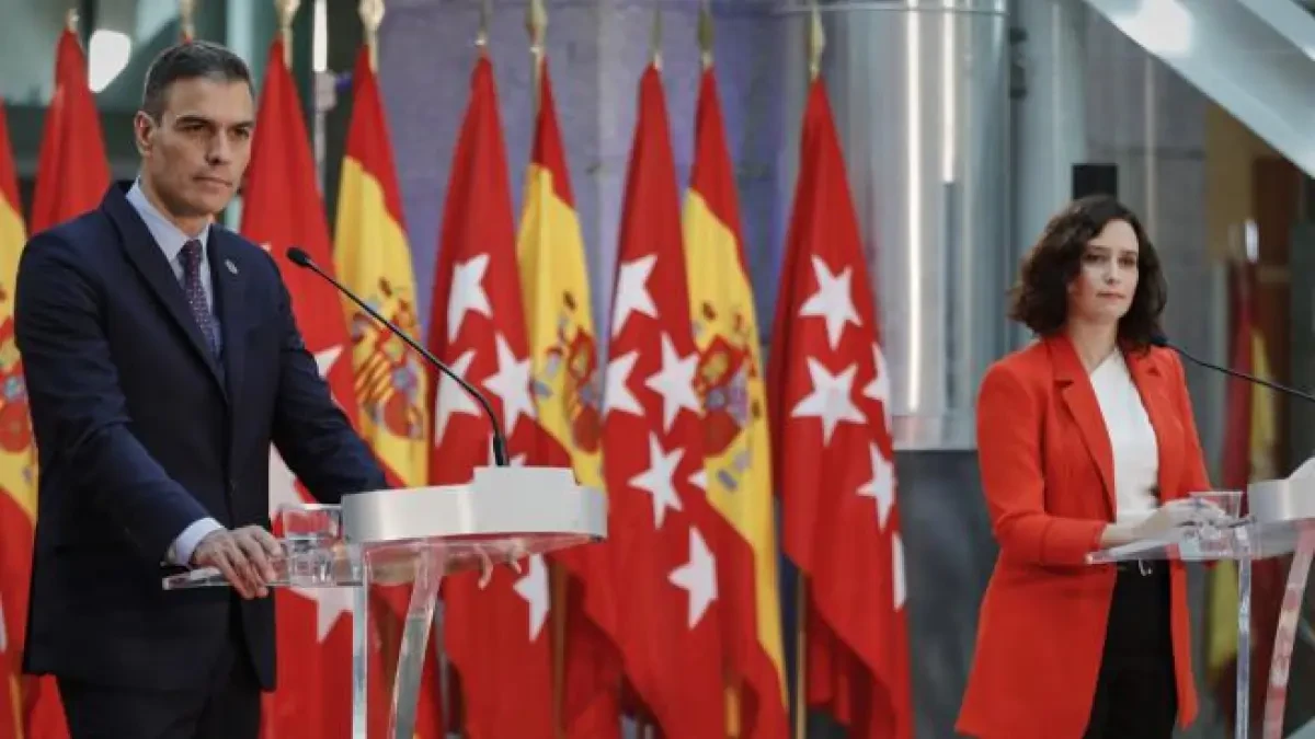 Las tres veces que Ayuso se resistió al estado de alarma que Sánchez ha impuesto al cuarto intento