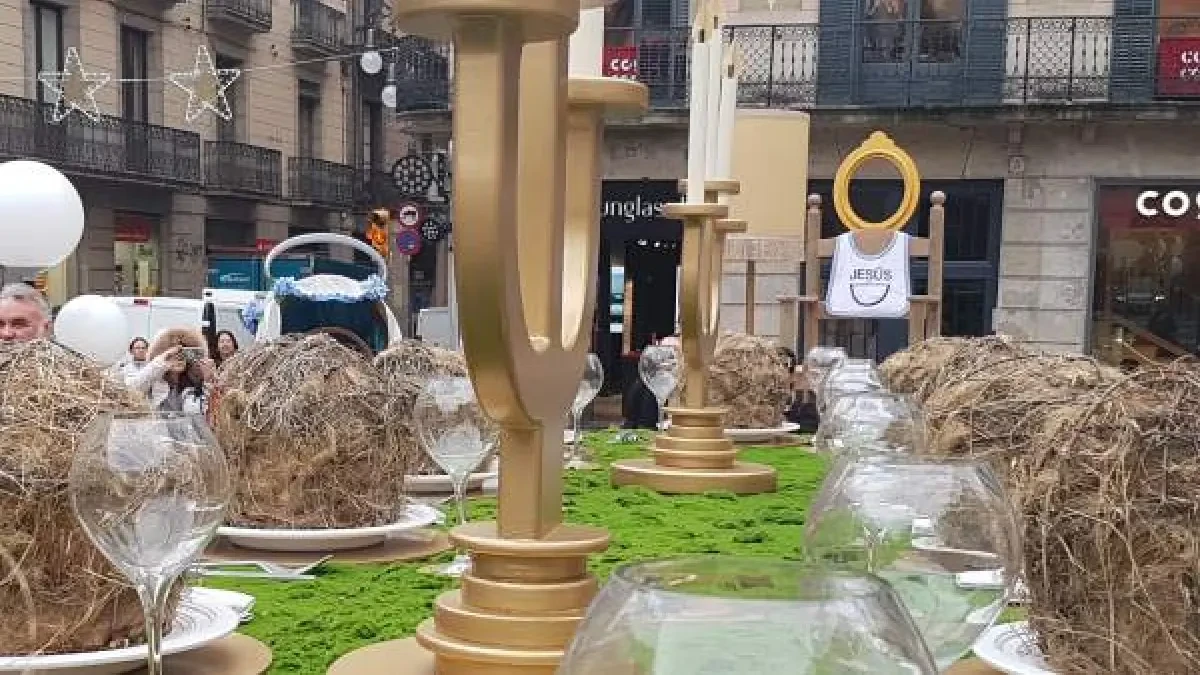 Otra privación en Barcelona por la Covid: El Ayuntamiento deja a los ciudadanos sin pesebre que criticar