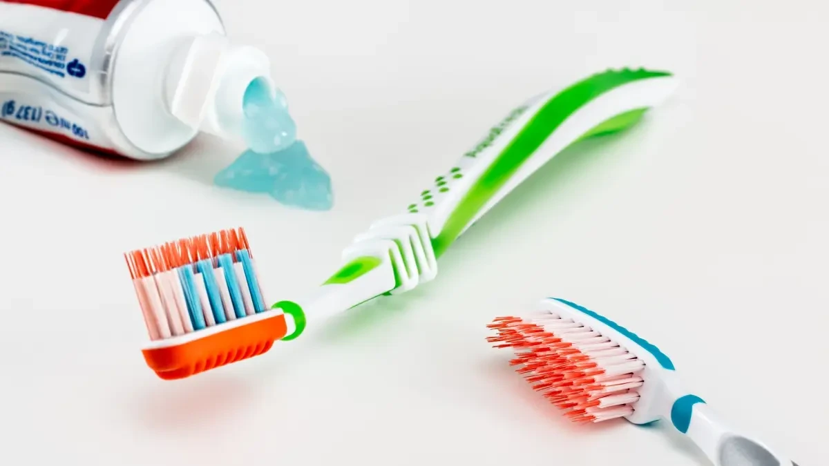 Intervenido de urgencia un hombre que se tragó un cepillo de dientes mientras lo utilizaba