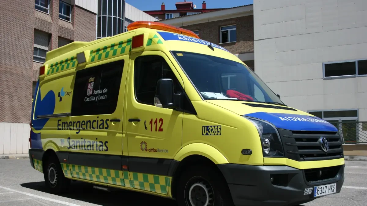 Un fallecido y un herido grave tras chocar frontalmente dos turismos en San Vicente del Palacio (Valladolid)