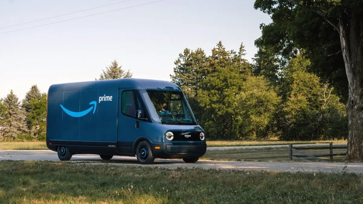 Amazon quiere contrarrestar su huella de carbono en el mundo con esta nueva furgoneta eléctrica