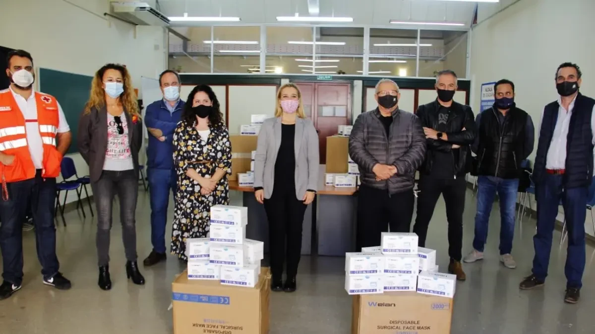 Ayuntamiento de Alcalá de Guadaíra reparte 6.000 mascarillas a entidades benéficas del municipio