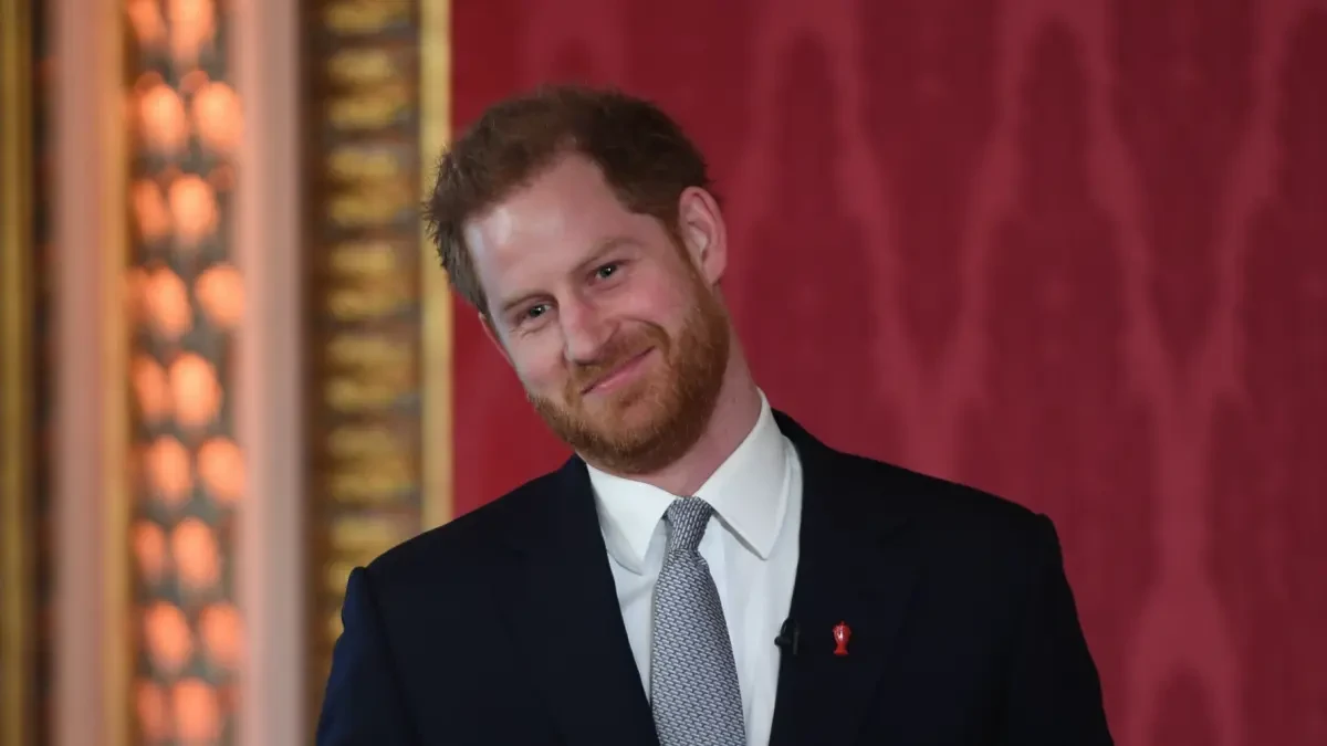 El príncipe Harry, cómico por un día para recaudar fondos para la lucha contra la Covid-19