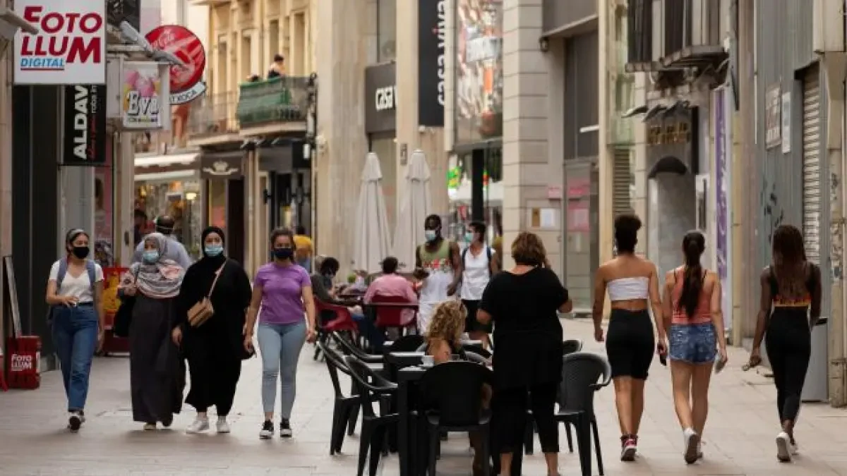 Éstas son las restricciones que han aprobado otras comunidades hasta ahora para frenar el coronavirus