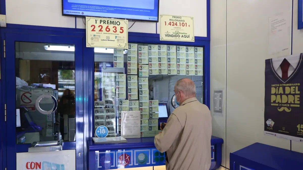 El primer premio de 300.000 euros de la Lotería Nacional toca en Roquetas (Almería) y Beas de Segura (Jaén)