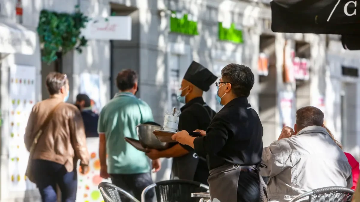 Todas las restricciones sociales y sobre bares y restaurantes aplicadas por Madrid desde este fin de semana