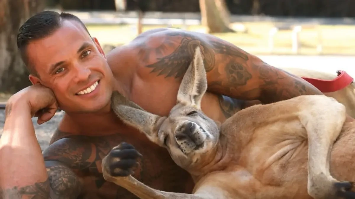El sensual calendario benéfico de bomberos australianos por la vida silvestre, devastada por los incendios