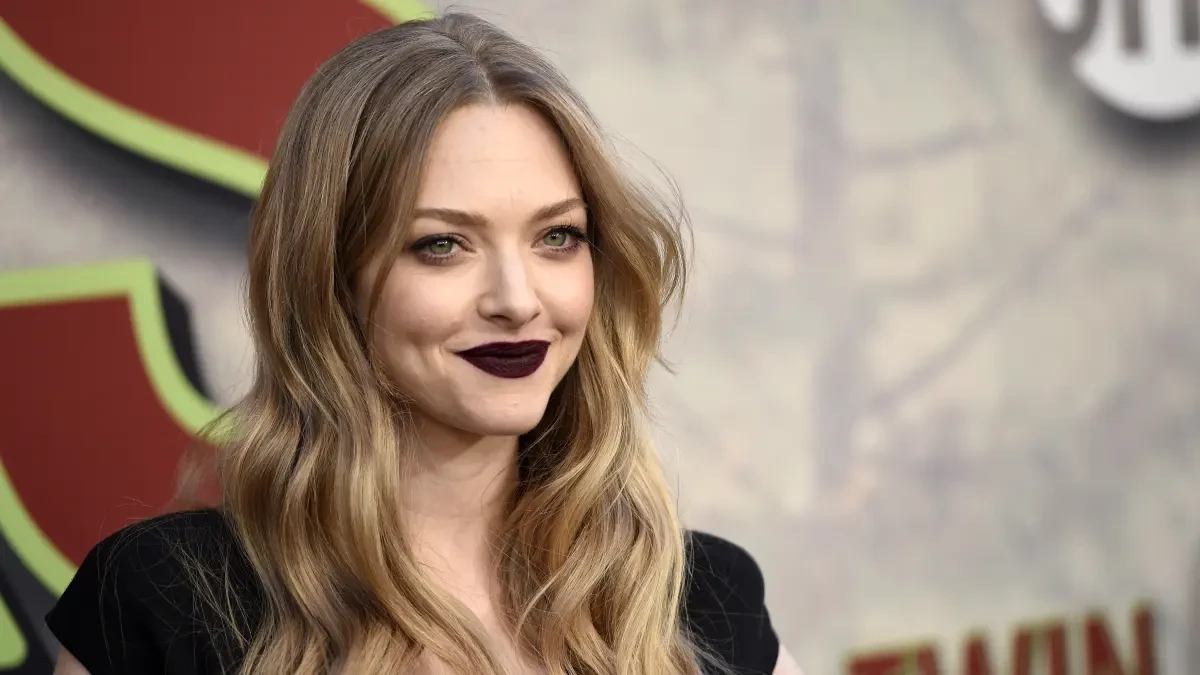 Amanda Seyfried da la bienvenida por sorpresa a su segundo bebé