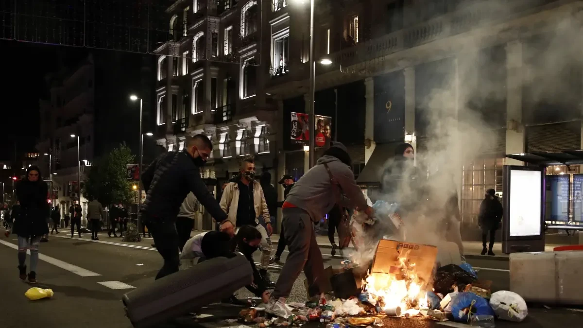 Pasan a disposición judicial 25 de los 33 detenidos la noche del sábado por los disturbios en Madrid
