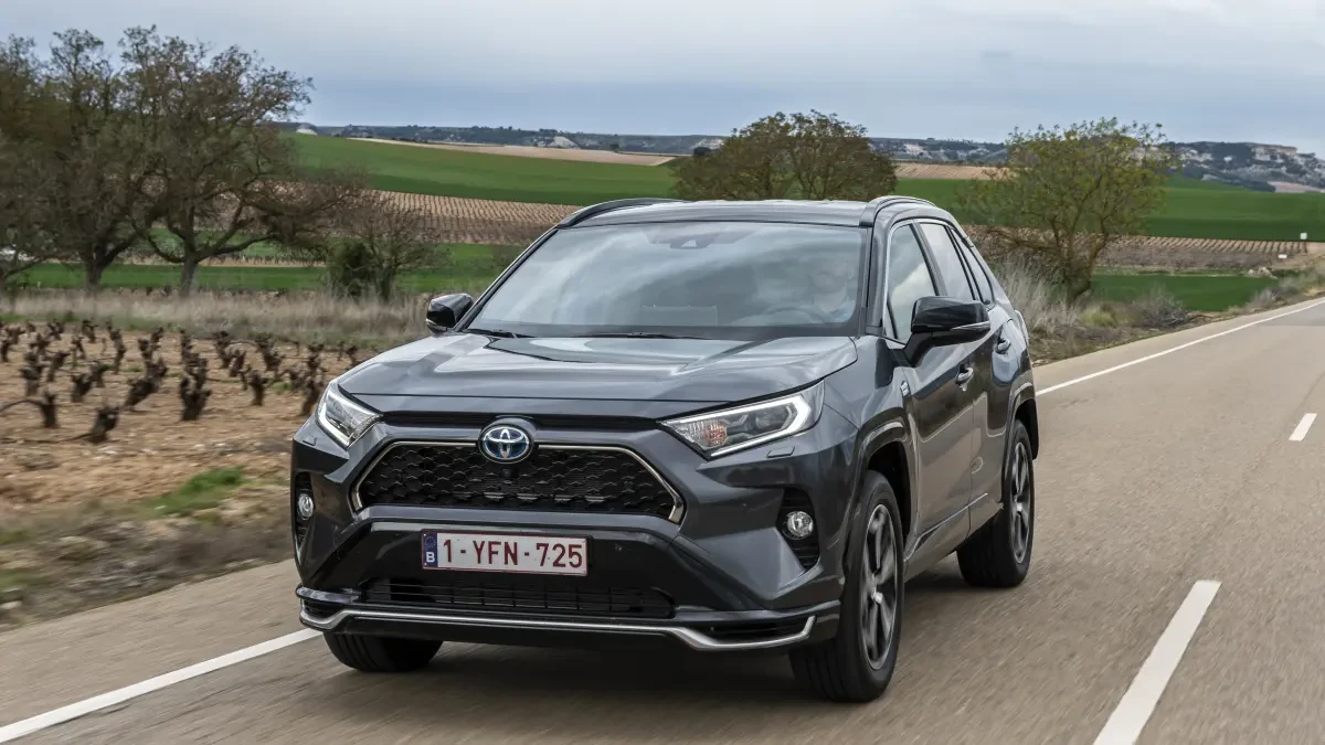 Probamos el nuevo RAV4 híbrido enchufable, el SUV superventas de Toyota