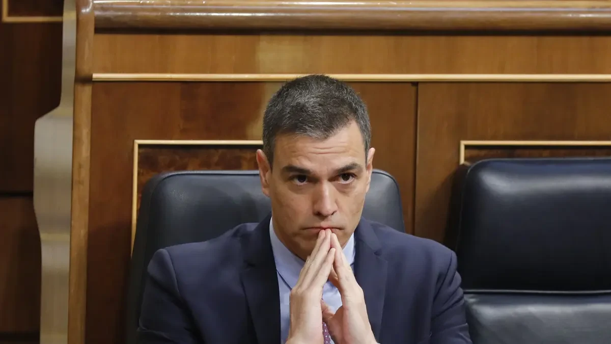 Sánchez insiste en prorrogar la alarma seis meses y sugiere que ya tiene los apoyos a pesar de las críticas de los grupos