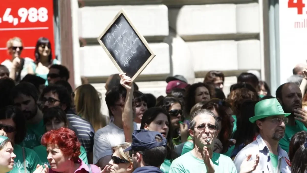 Arranca la huelga de profesores en Madrid con casi un 100%de servicios mínimos: 