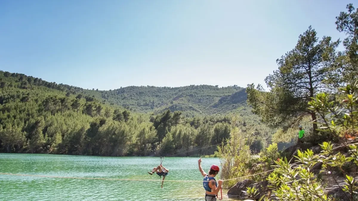 Casi la mitad de las empresas de turismo activo prevén perder este año más del 70% de su negocio