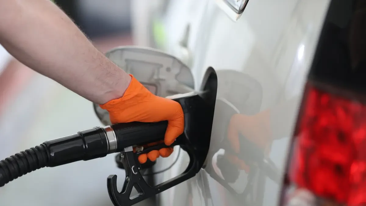 El Reino Unido prohibirá la venta de vehículos diésel y gasolina en 2030