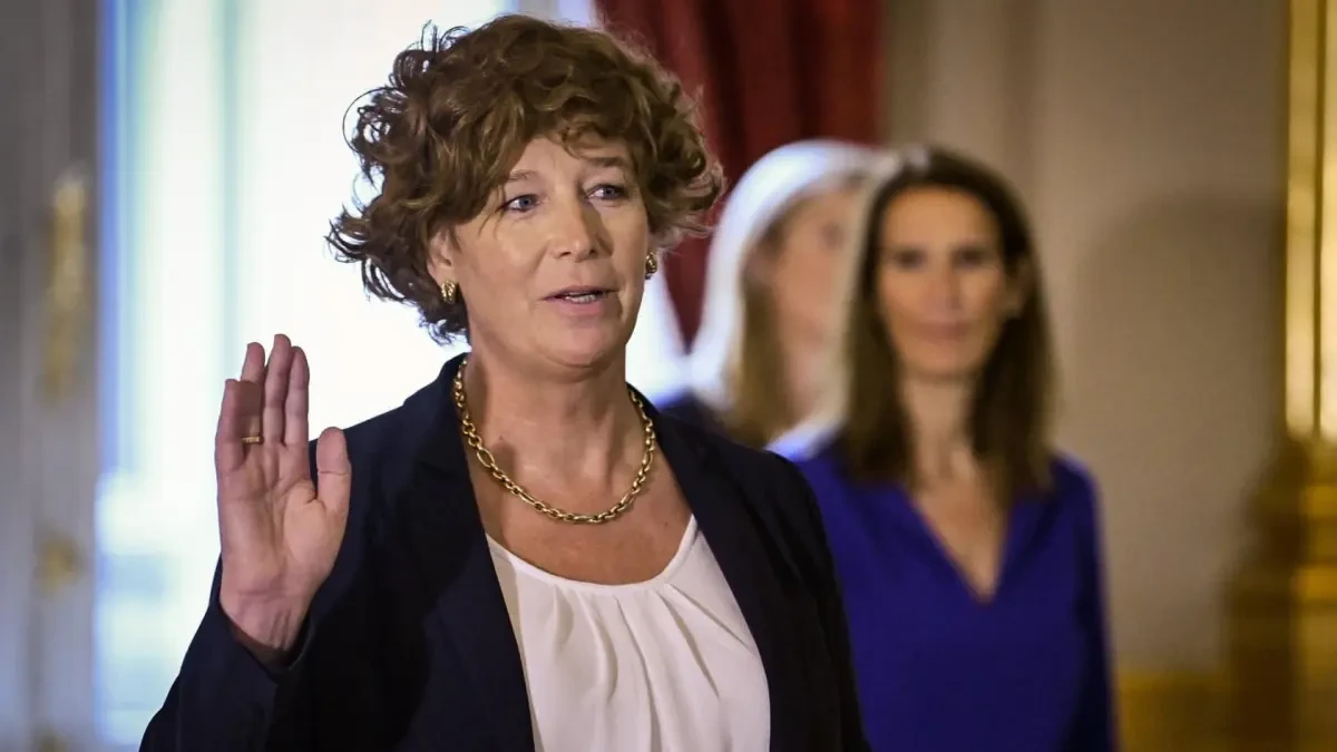 Petra De Sutter, primera mujer transgénero elegida ministra en Europa
