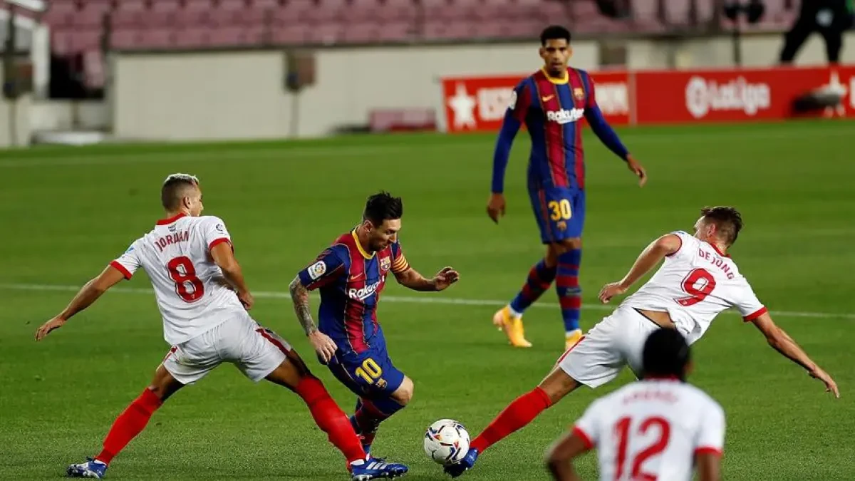 Reparto de puntos entre Barcelona y Sevilla para seguir invictos