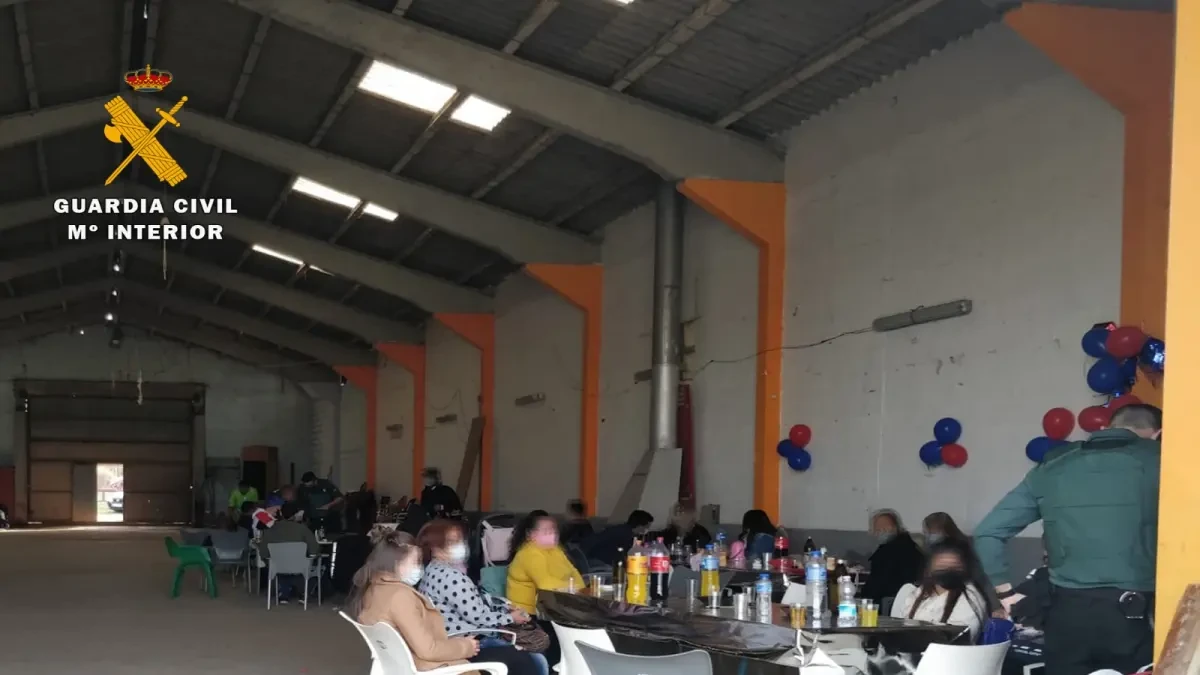 Guardia Civil en La Rioja disuelve una fiesta ilegal con 45 personas que se saltaron las restricciones por la COVID-19