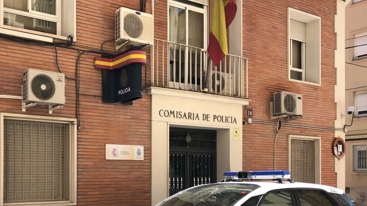 Sucesos.- Detenida a una pareja en Alcoi por estafar 4.000 euros con la venta de mascarillas personalizadas