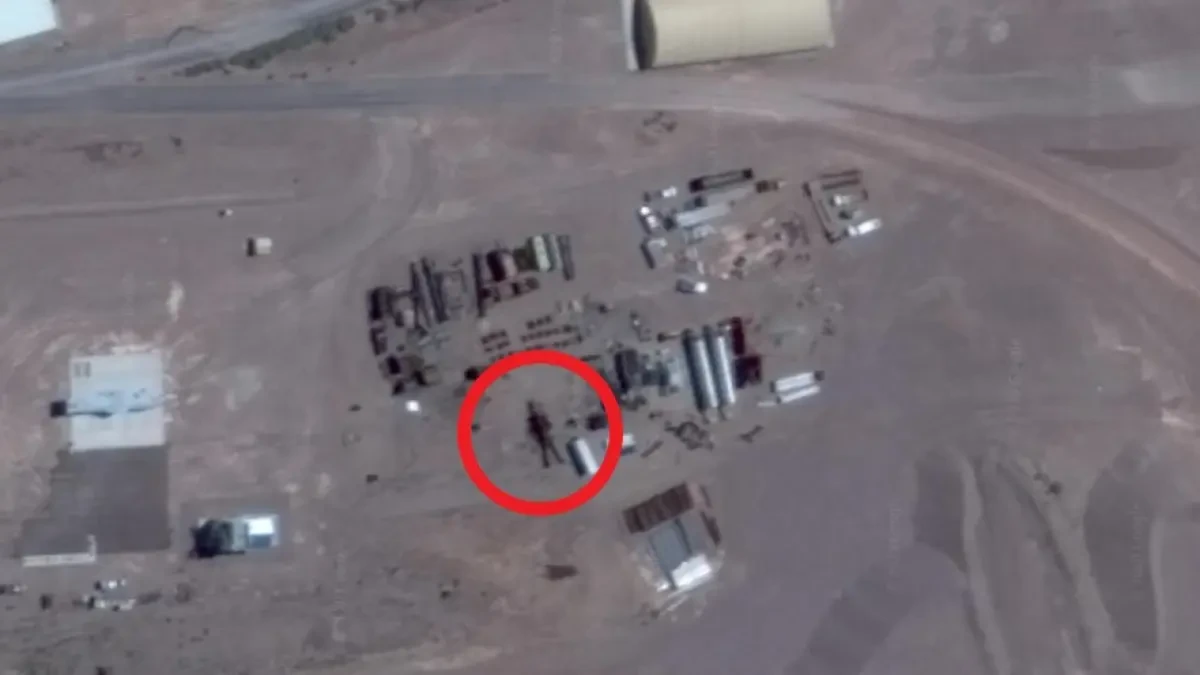 Descubren la sombra de un supuesto robot gigante en el Área 51 gracias a Google Earth