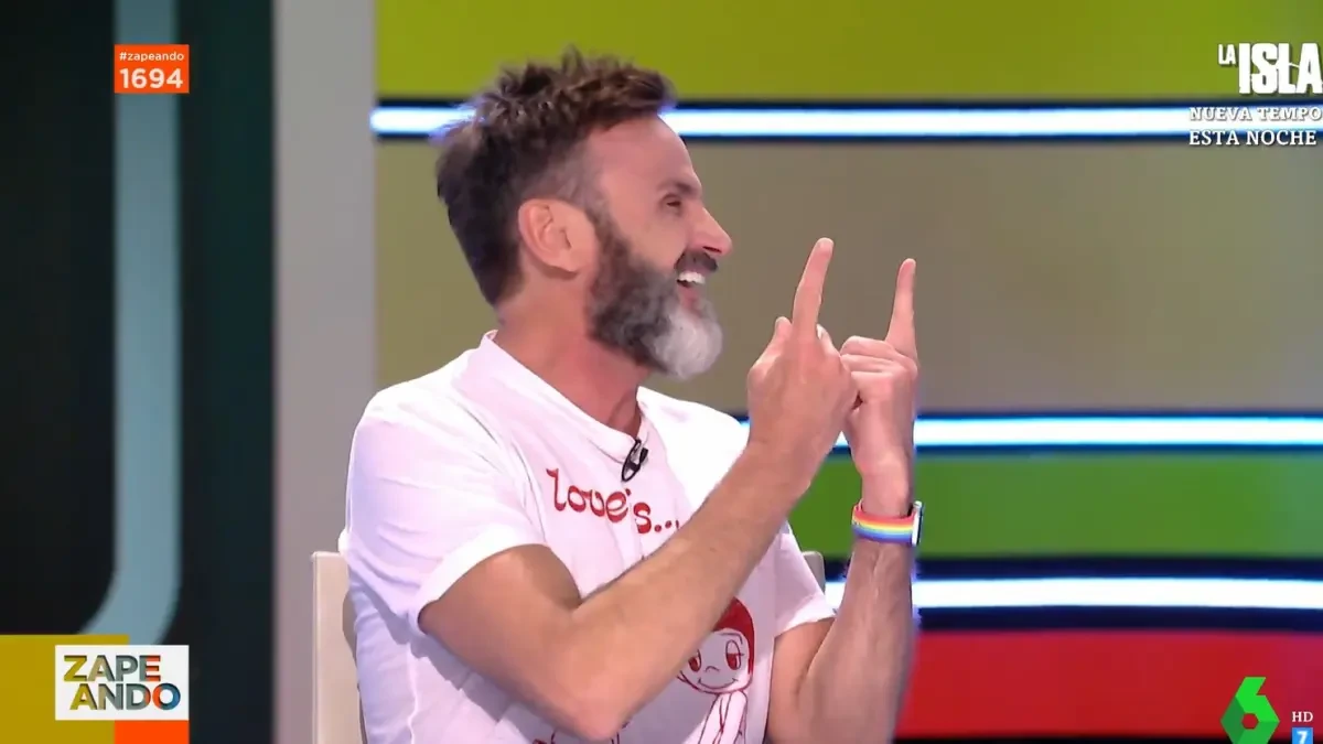 La reacción de Fernando Tejero cuando vio desnudo a Eduardo Gómez en 'Aquí no hay quien viva'