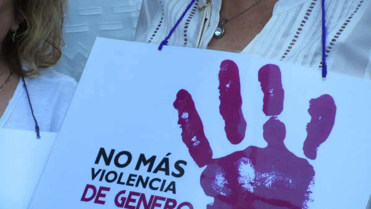Un ayuntamiento argentino da el puesto de trabajo del agresor a una víctima de violencia machista