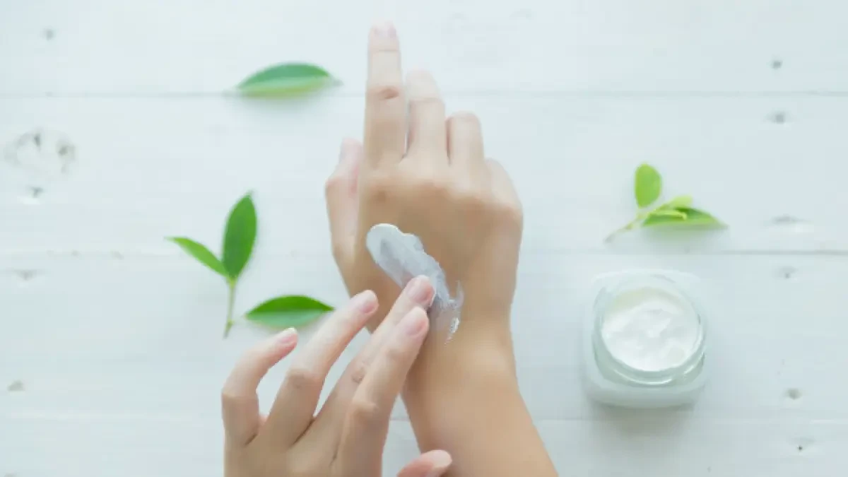 Cómo cuidar la piel de las manos para darle un plus de hidratación (¡y superar los estragos del gel hidroalcohólico!)