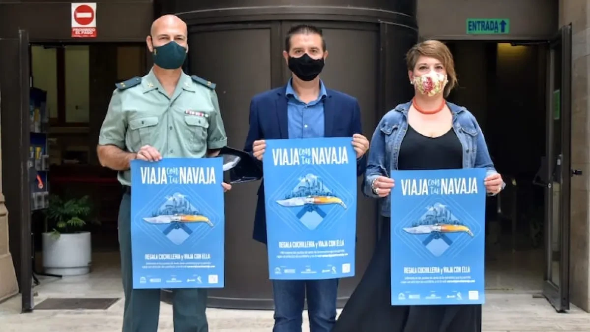 'Viaja con tu navaja': la peculiar campaña de una asociación de cuchillería para animar las ventas