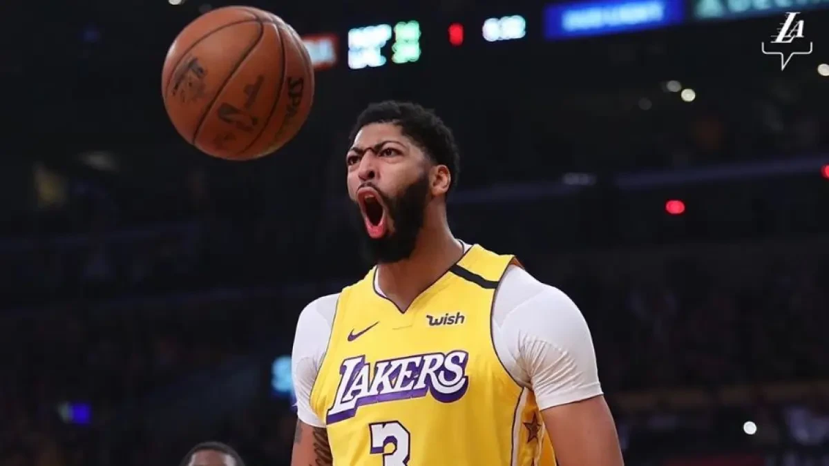 Un triplazo 'a lo Kobe' de Anthony Davis en el último segundo acerca a los Lakers a las finales de la NBA