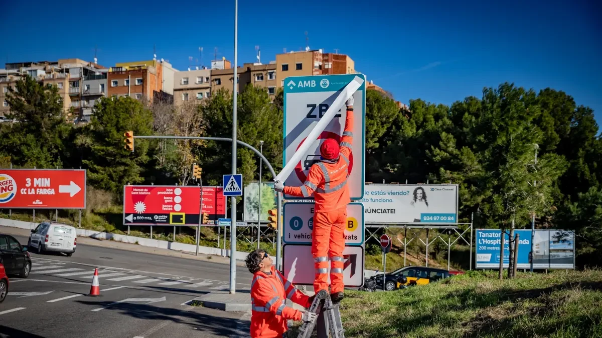 Los talleres de reparación de la ZBE pueden pedir permisos para vehículos sin etiqueta