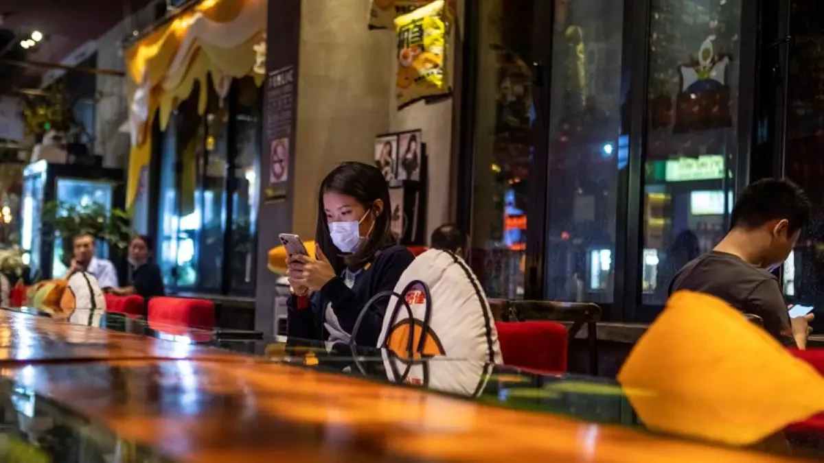 Un español residente en China revela cómo actúa ese país al detectar un solo positivo de Covid